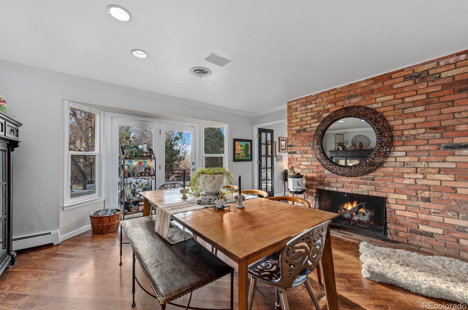 945 Front Range Rd, Littleton CO 80120-4005 exterior