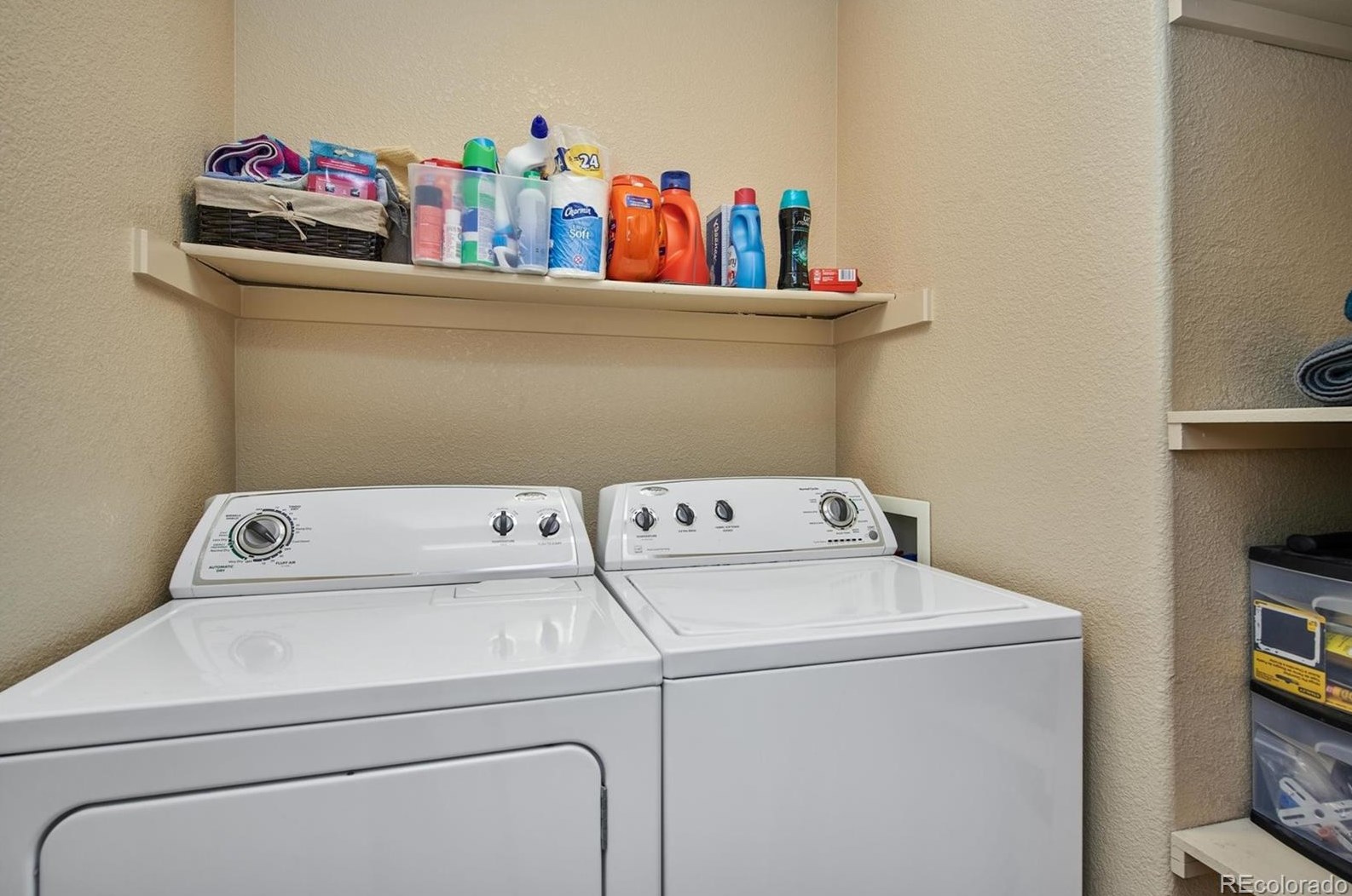 9791 Stanford Ave, Littleton CO  80123-1076 exterior