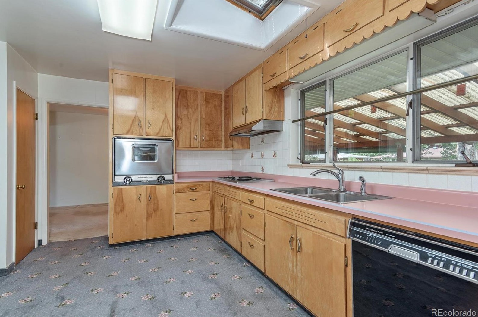 6131 Crestview St, Littleton CO 80120-2843 exterior