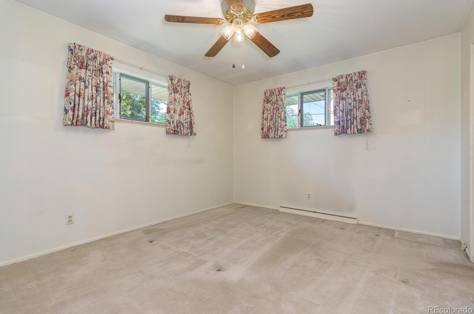 6131 Crestview St, Littleton CO 80120-2843 exterior