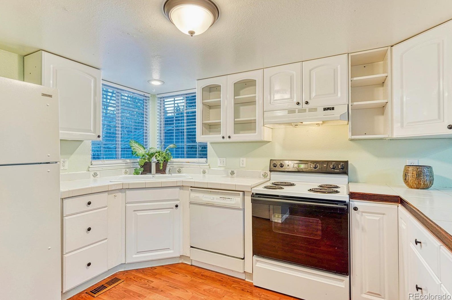 7835 Kyle Way, Littleton CO 80125-8929 exterior