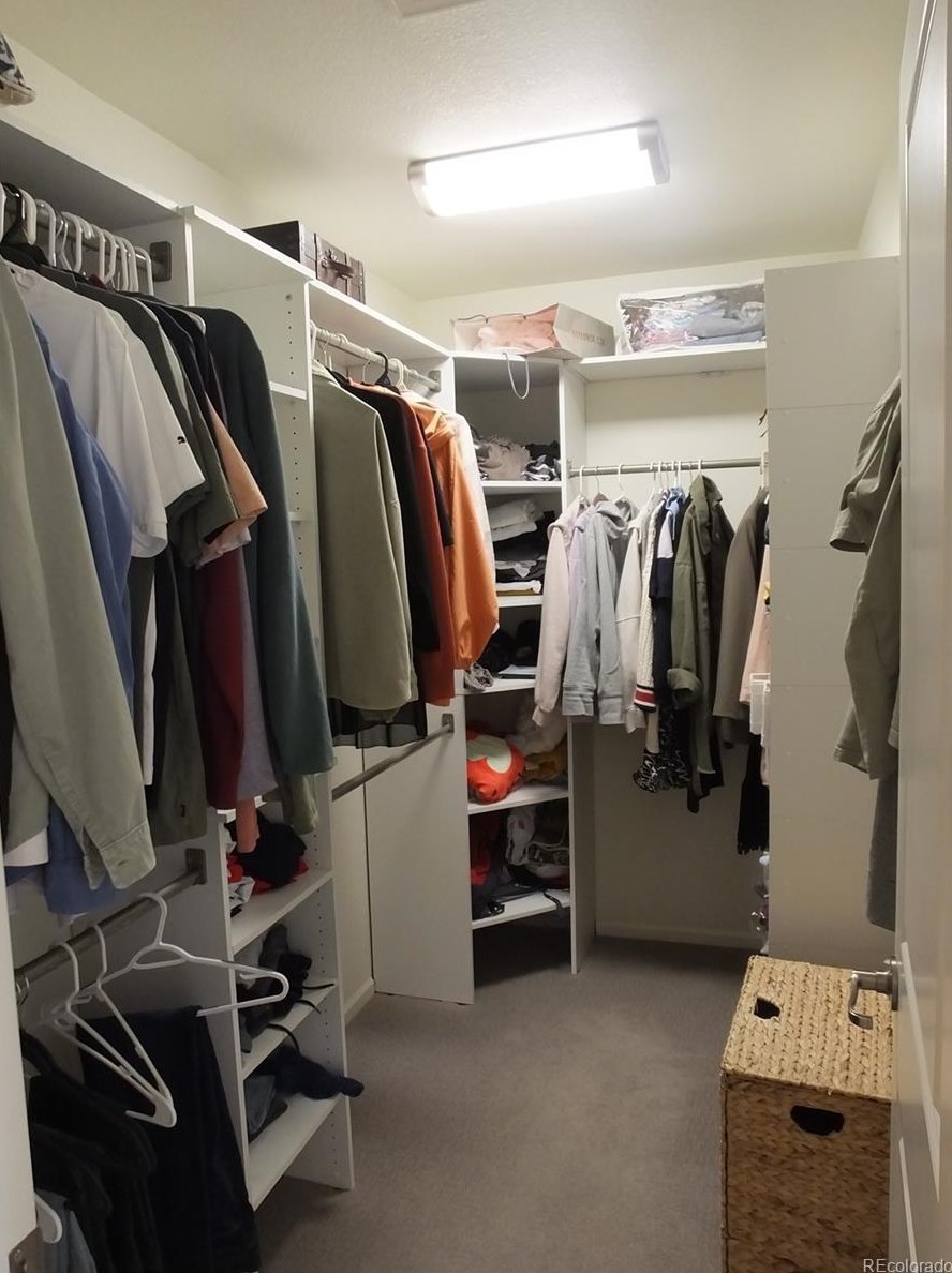 14772 Poundstone Dr, Aurora CO 80015-4230 exterior