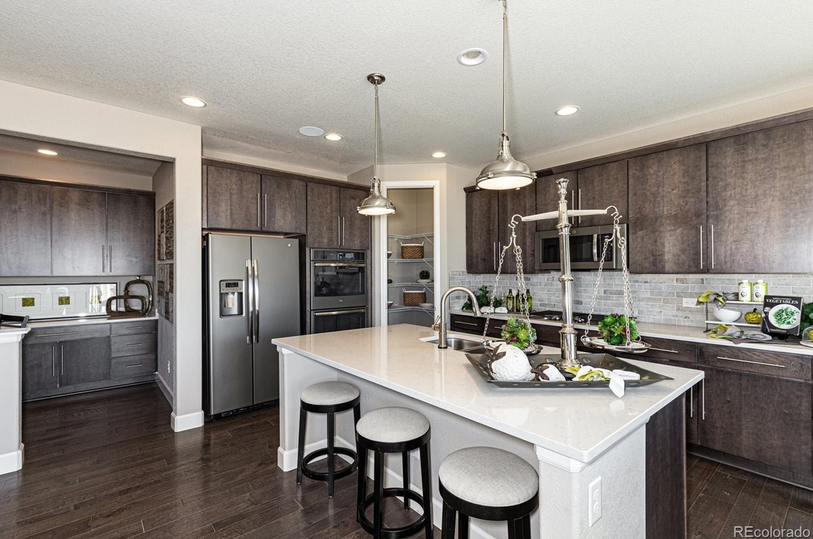 2633 Hillcroft Ln, Castle Rock CO 80104-3374 exterior