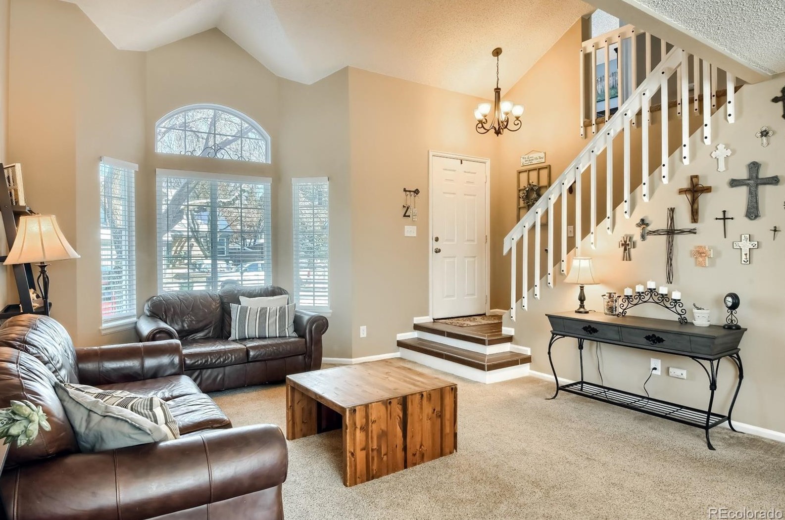 9213 Woodland Dr, Littleton CO 80126-2280 exterior