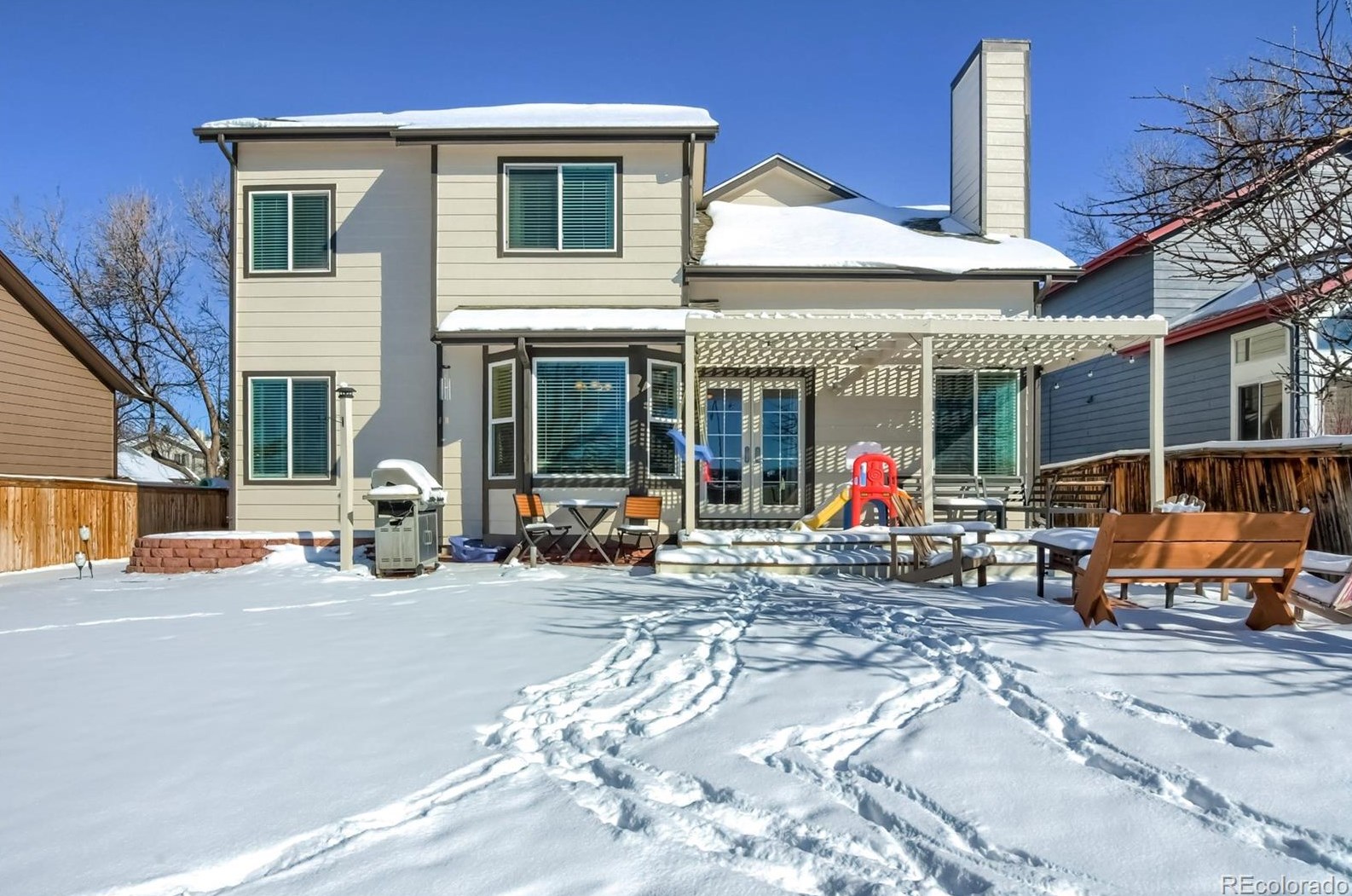 9213 Woodland Dr, Littleton CO 80126-2280 exterior