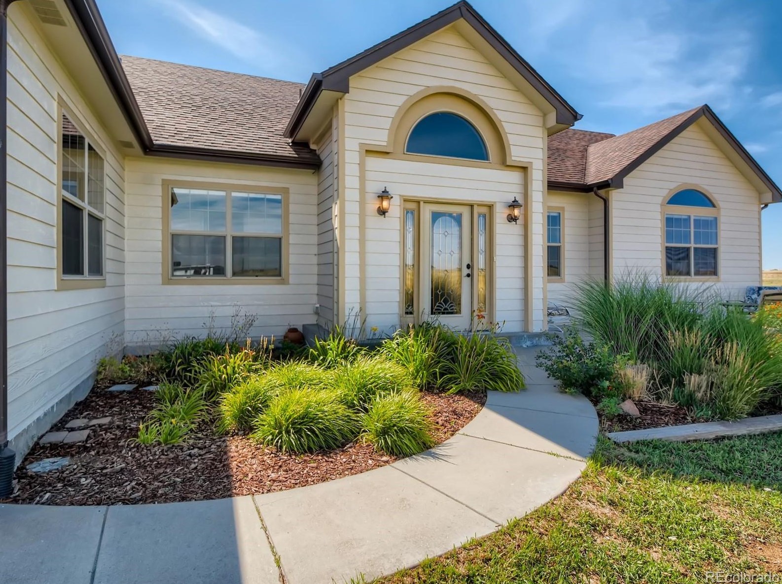 46758 Harvard Ave, Bennett, CO 80102-8456