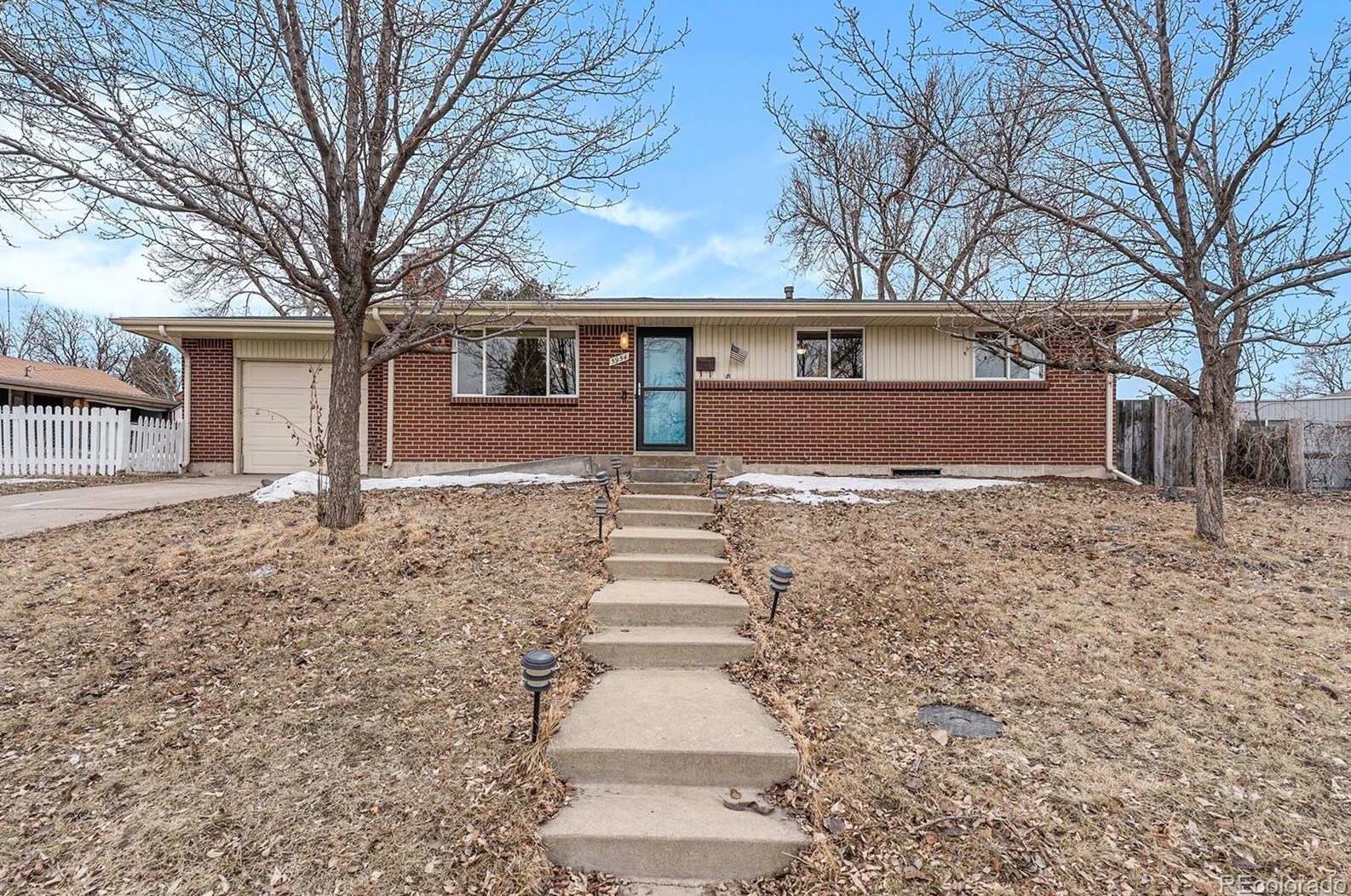 5954 67th Ave, Arvada CO  80003-4332 exterior