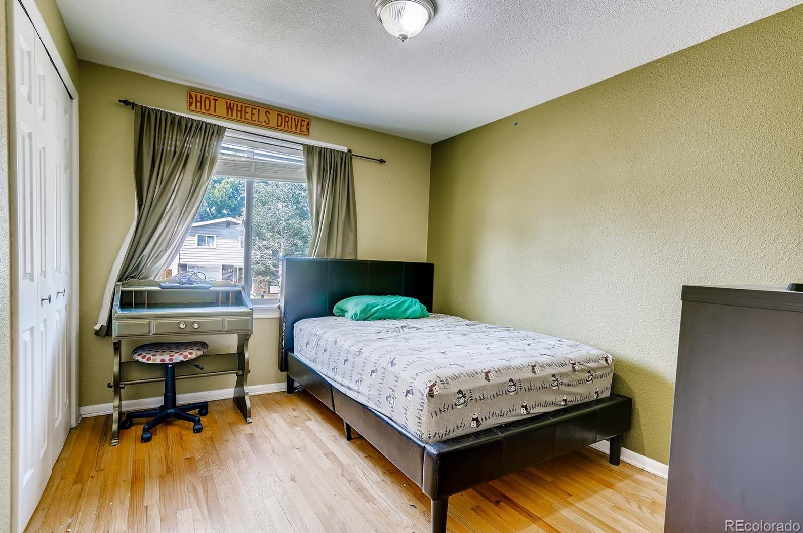 6276 Vance St, Arvada CO  80003-4832 exterior