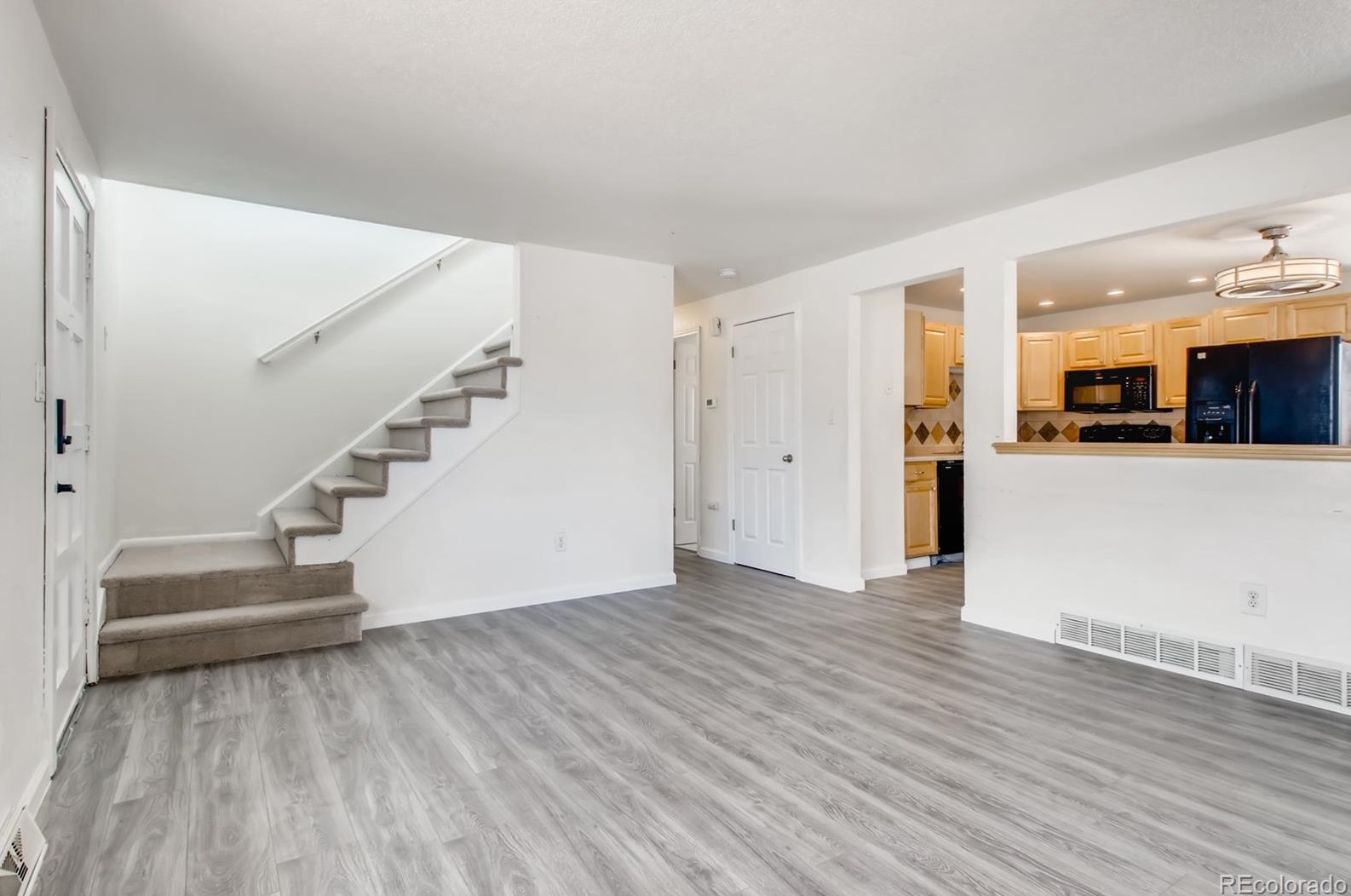 7552 Lamar Ct, Arvada, CO 80003-2846