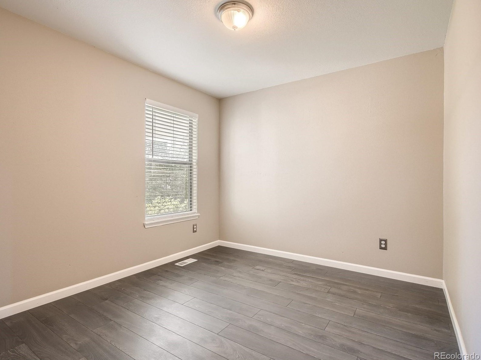 7851 Windermere Cir, Littleton CO 80120-4467 exterior