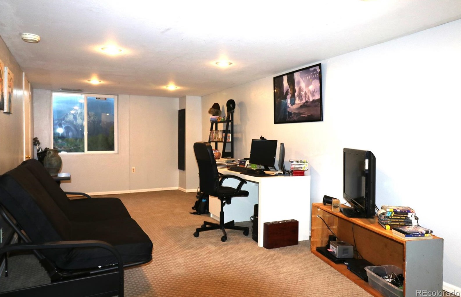 6222 Ash Cir, Littleton CO 80121-3129 exterior