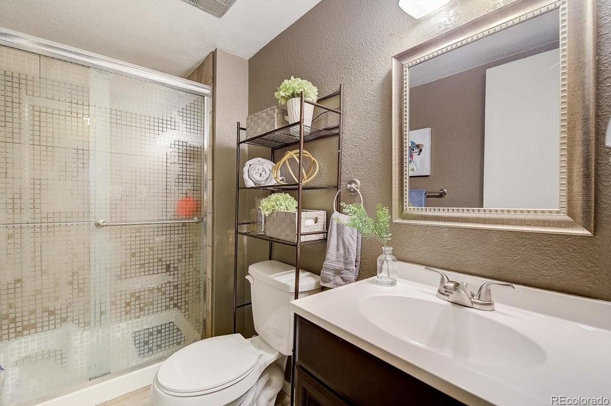 12042 Hornsilver Mtn, Littleton CO 80127-3200 exterior