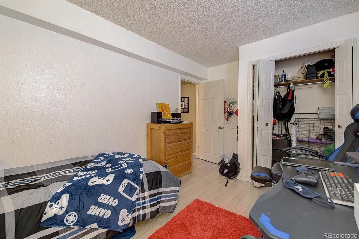 12042 Hornsilver Mtn, Littleton CO 80127-3200 exterior