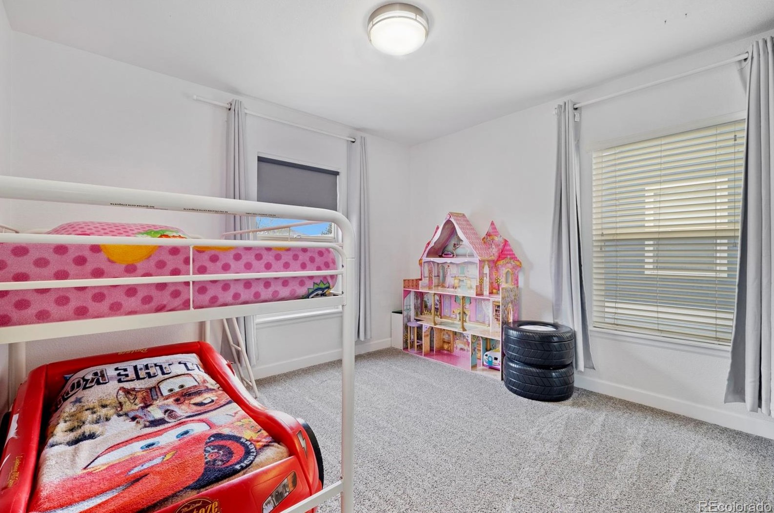 10557 Jaguar Dr, Littleton CO  80124-5200 exterior