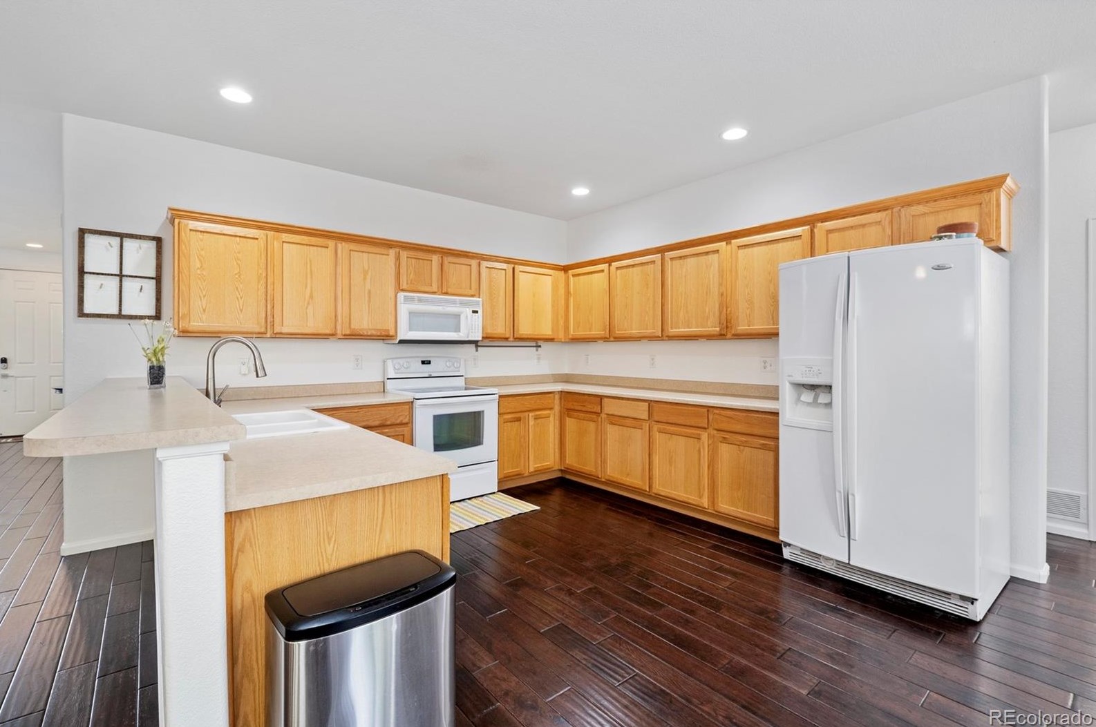 10557 Jaguar Dr, Littleton CO  80124-5200 exterior