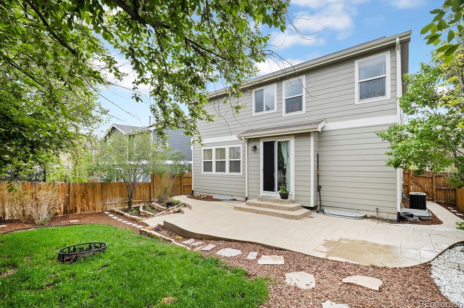 10557 Jaguar Dr, Littleton CO  80124-5200 exterior