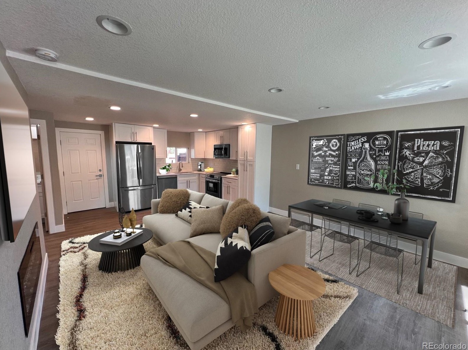 2215 Dexter Dr, Longmont, CO 80501-1515