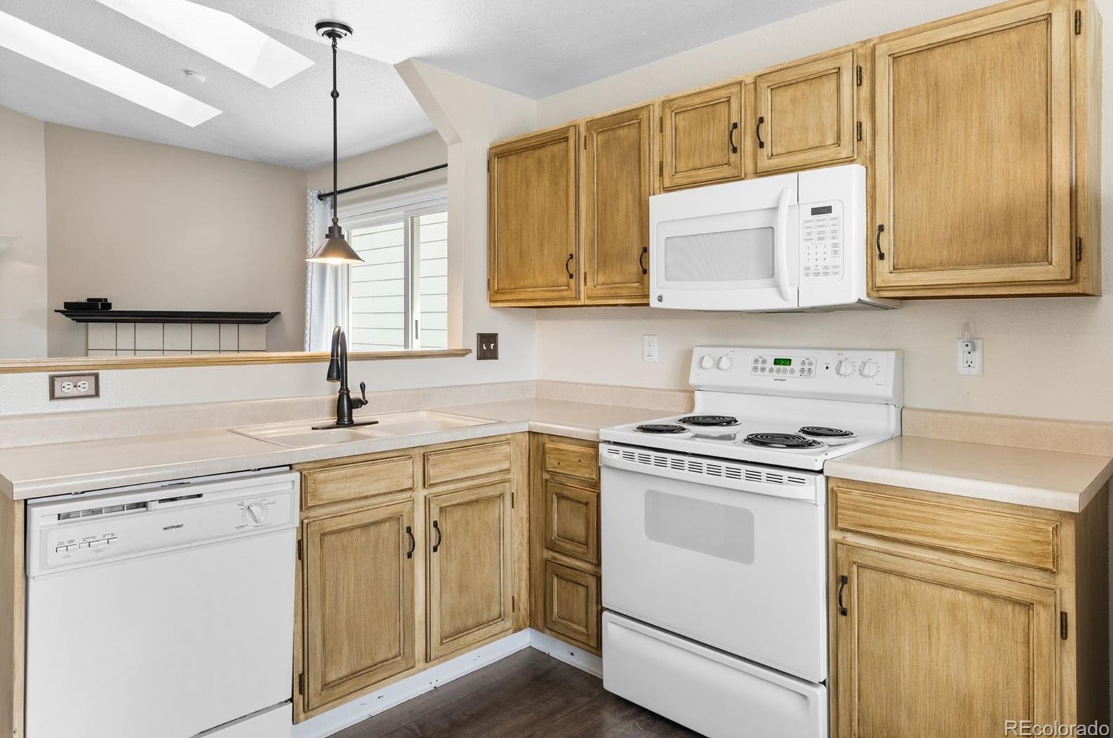 5636 Zinnia St, Littleton CO  80127-2121 exterior