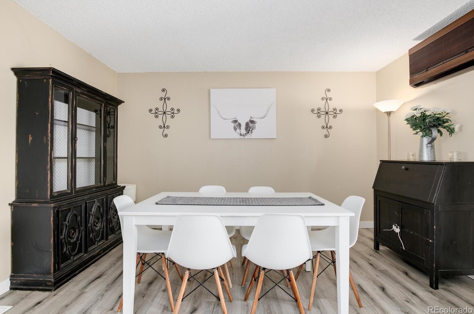 8777 Dover Cir, Arvada CO  80005-1548 exterior