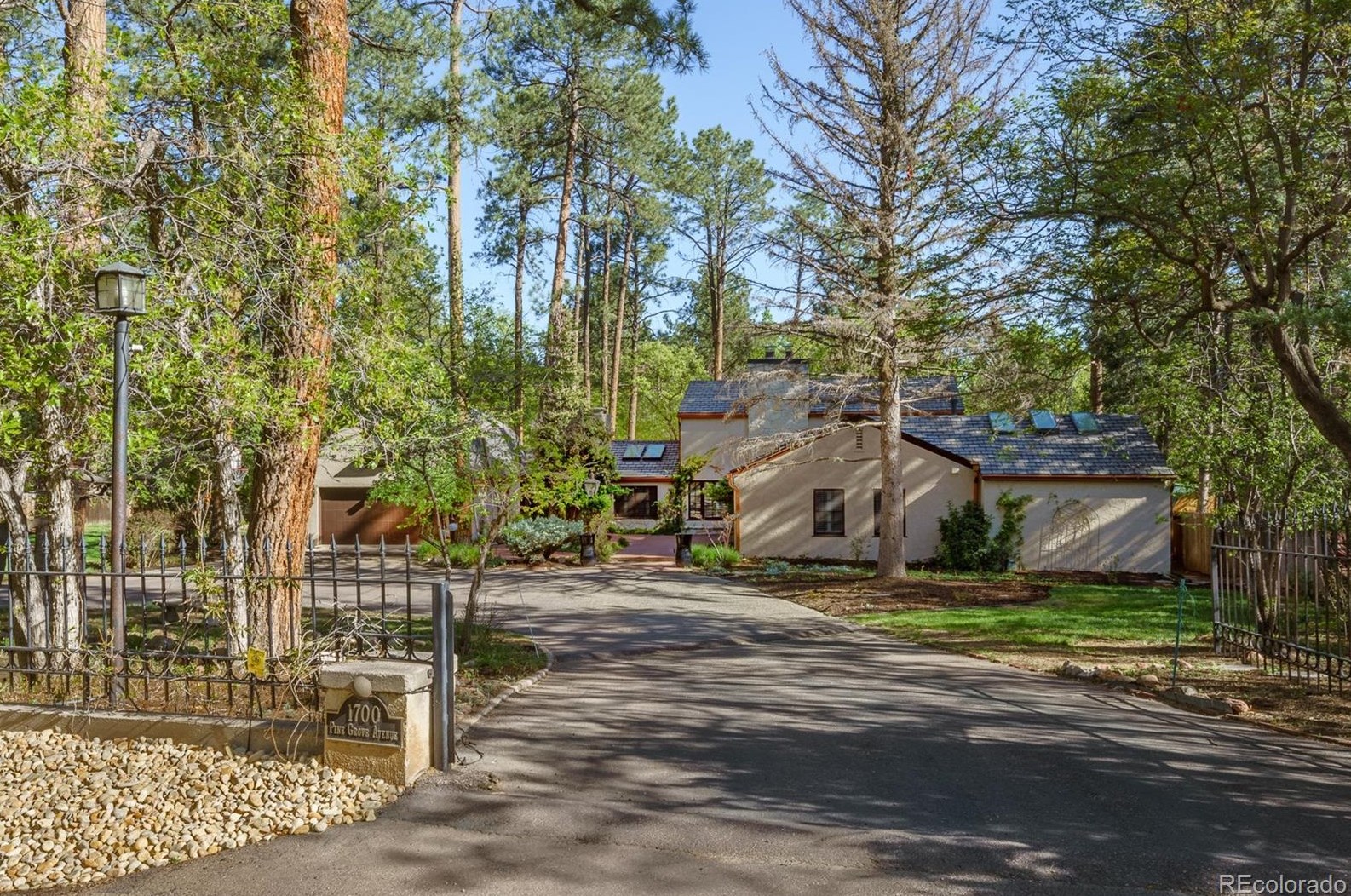1700 Pine Grove Ave, Colorado Springs, CO 80906-2928