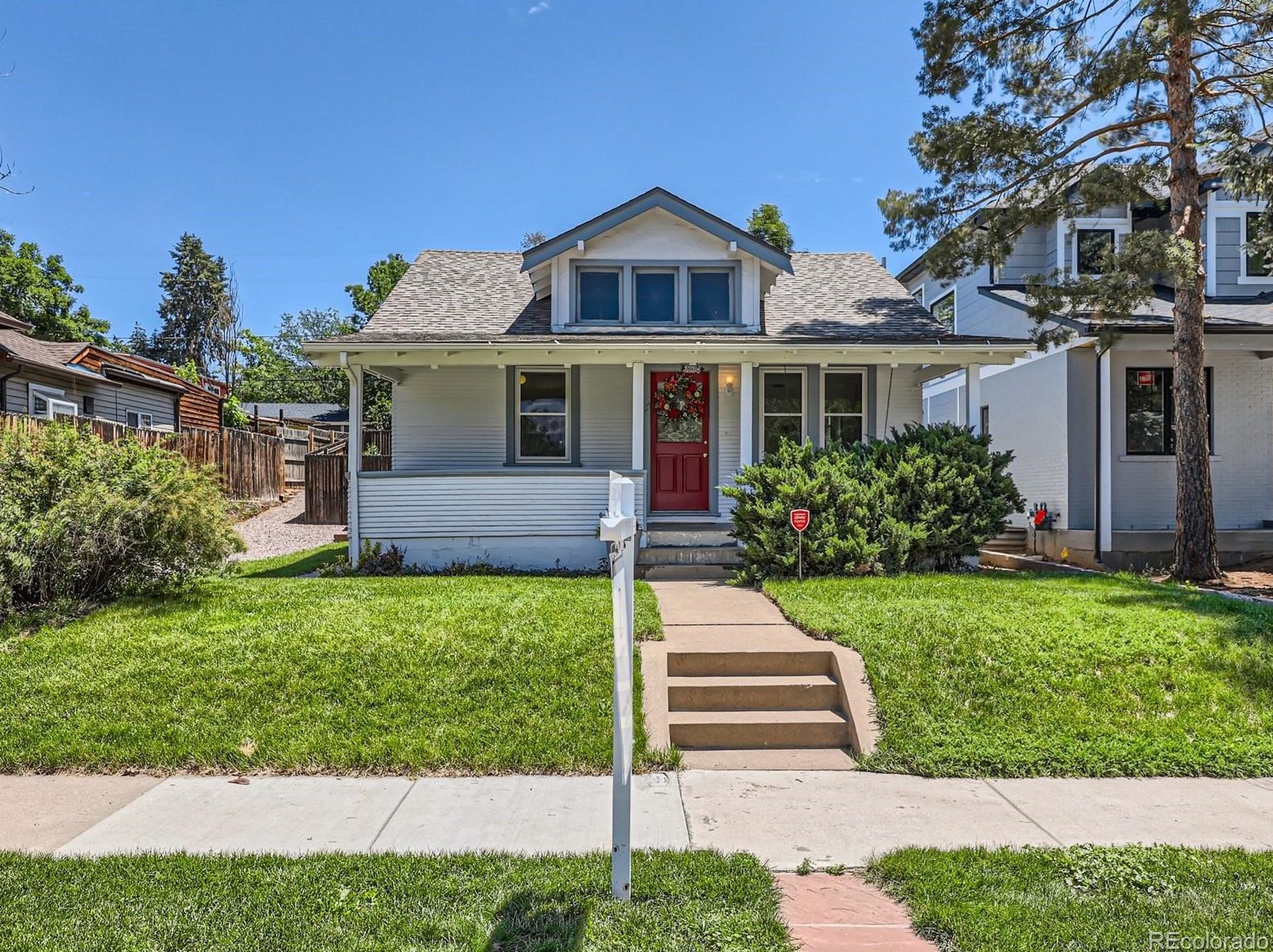 3234 S Pearl St, Englewood, CO 80113