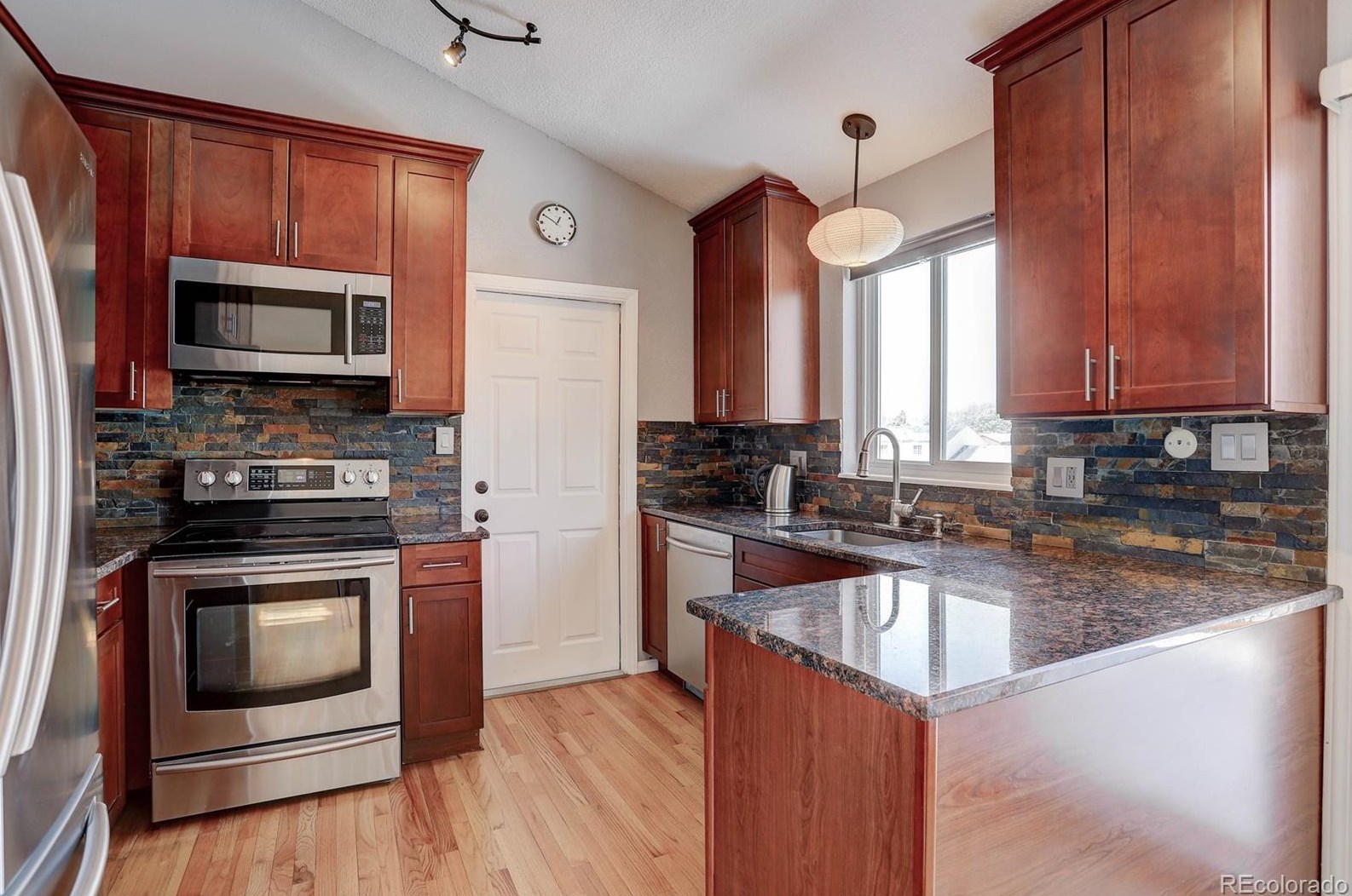 11305 Powers Ave, Littleton CO 80127-1953 exterior