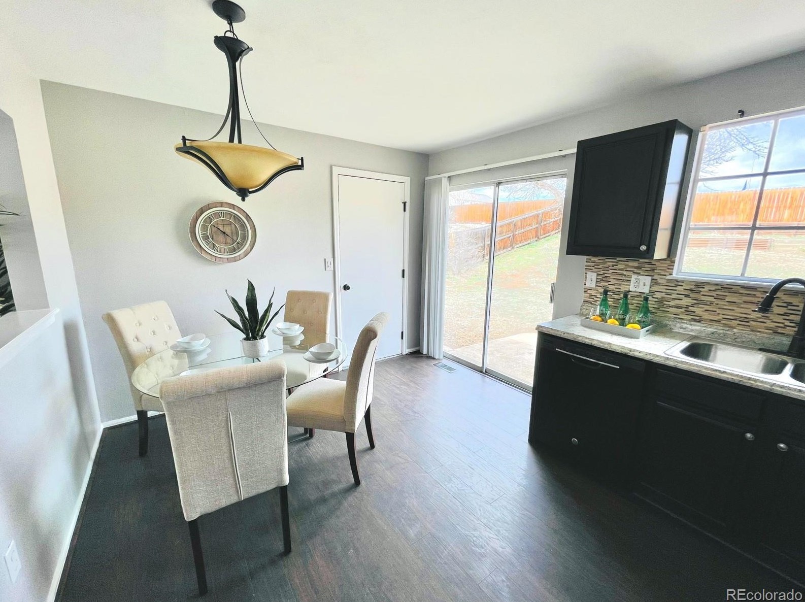 8541 Star Cir, Littleton CO 80128-6240 exterior