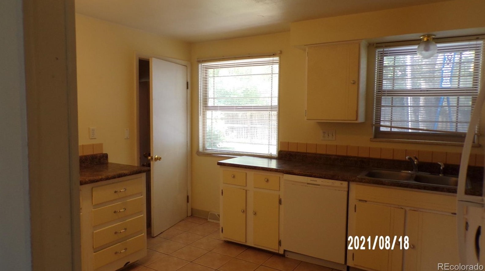 7773 Ingalls St, Arvada, CO 80003-2418