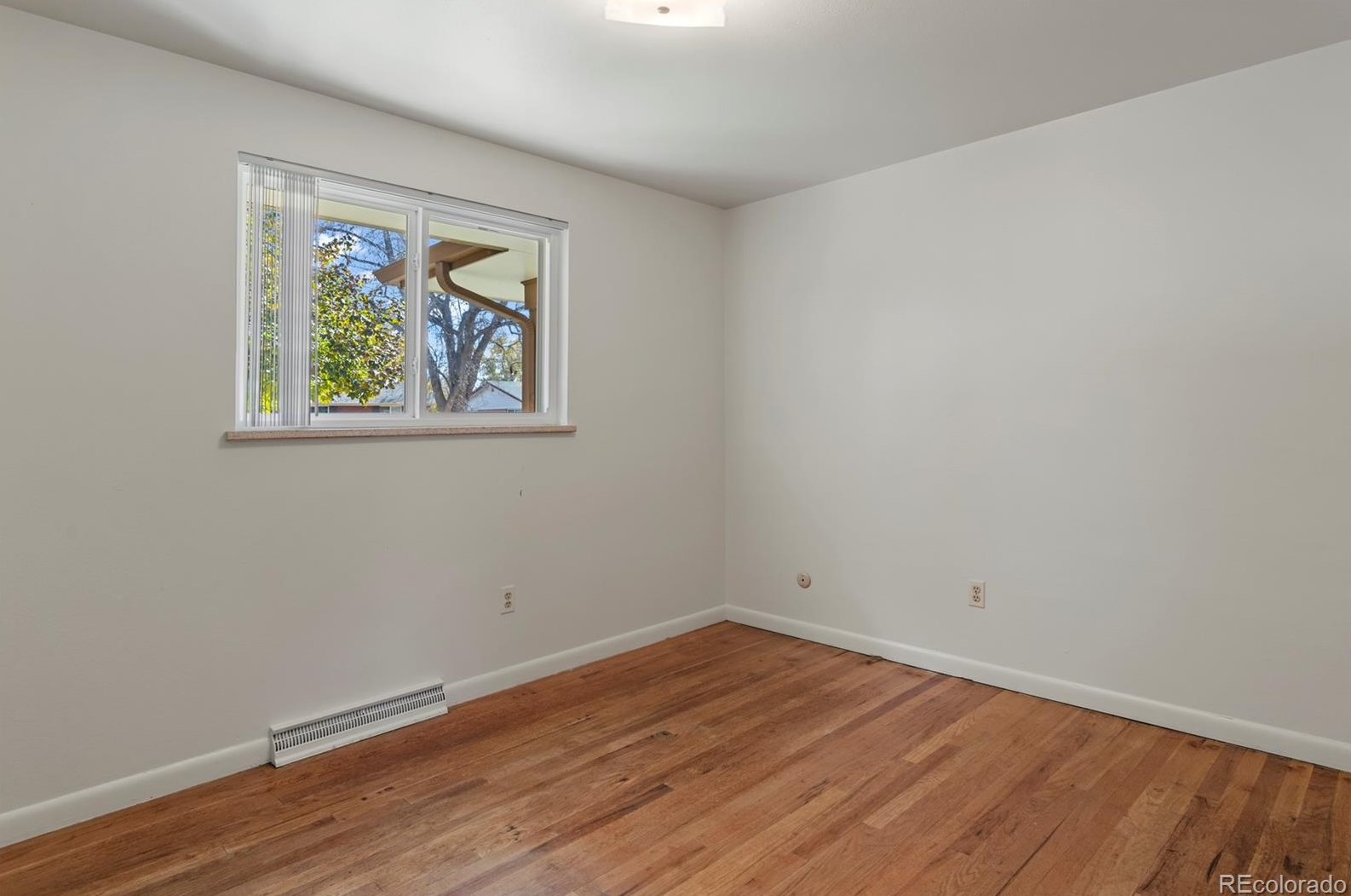 6835 Owens St, Arvada CO  80004-2758 exterior