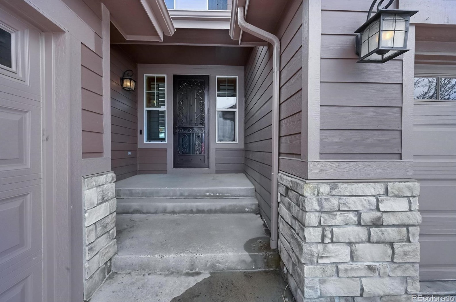 10684 Chandon Pl, Littleton, CO 80126-8048