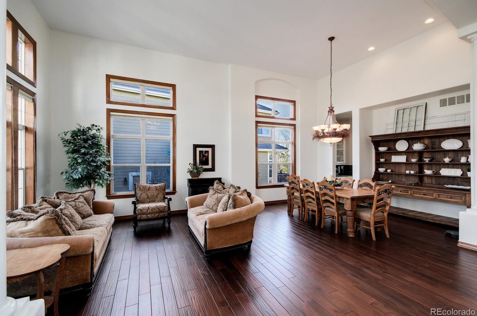 10441 Carriage Clb Dr, Littleton CO 80124-9791 exterior