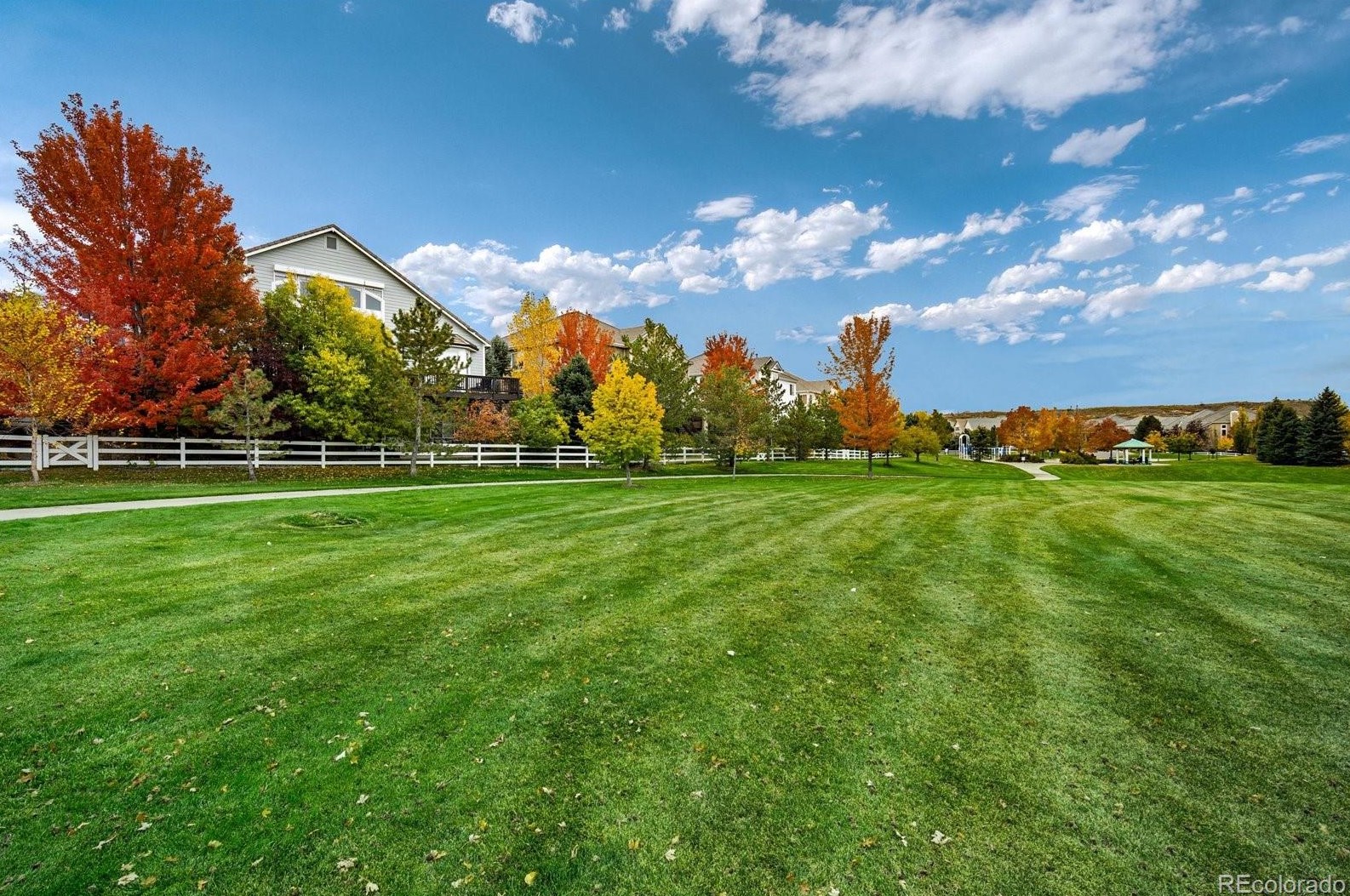 10441 Carriage Clb Dr, Littleton CO 80124-9791 exterior