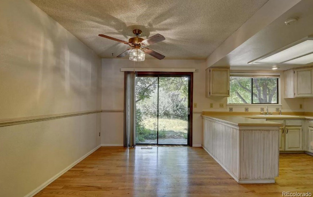 8975 Winrock St, Littleton, CO 80126-2229