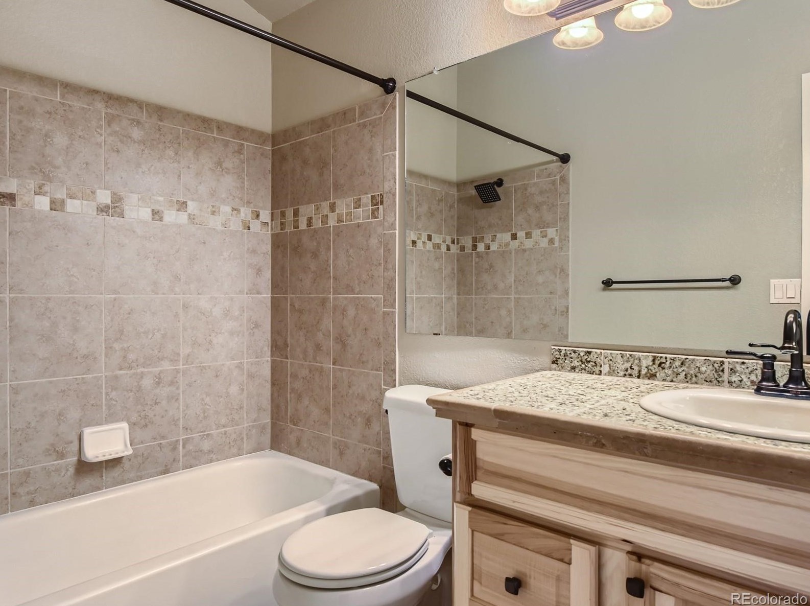 7556 Dawn Dr, Littleton CO 80125-8953 exterior