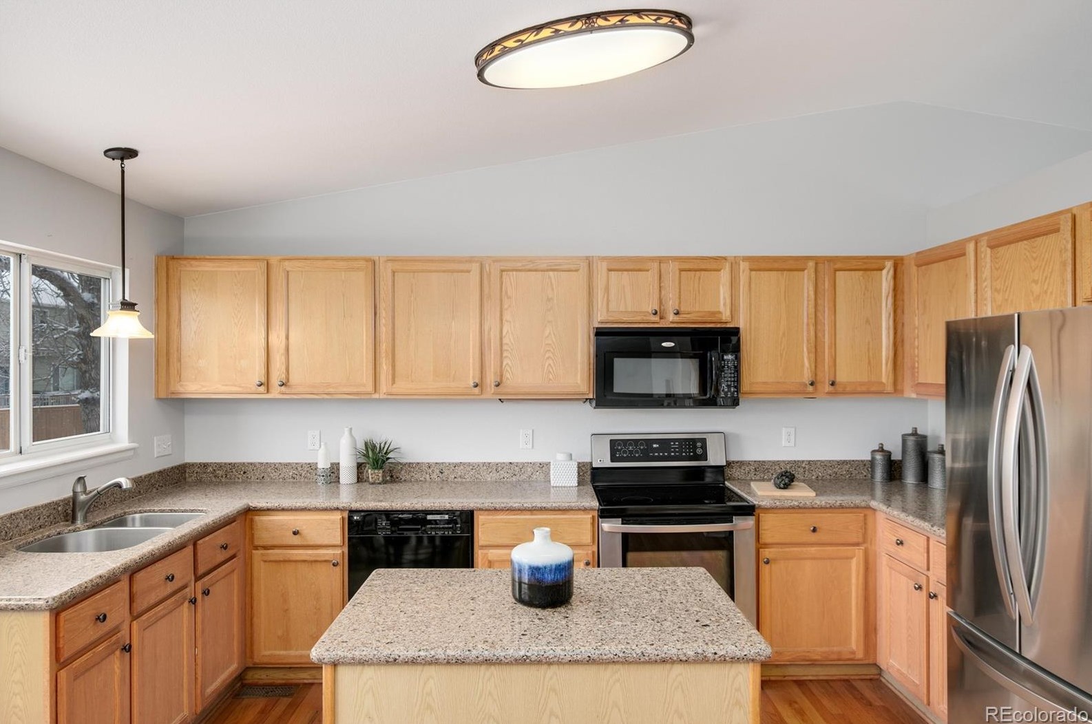 9642 Whitecliff Pl, Littleton CO 80129-5752 exterior