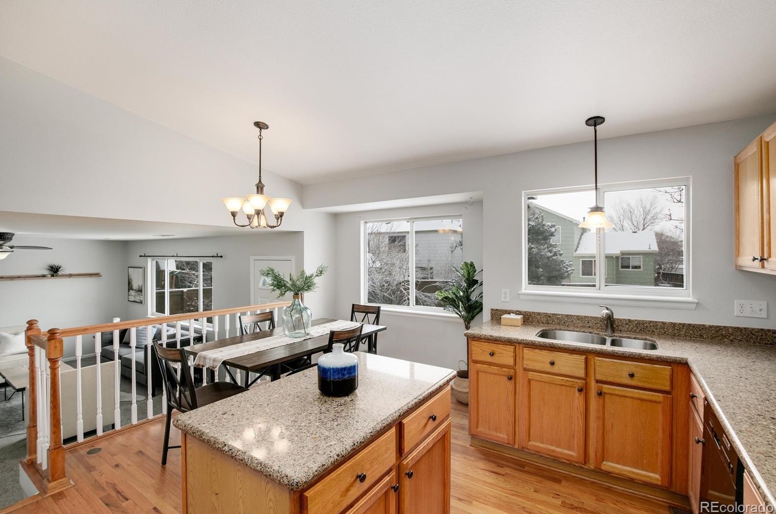 9642 Whitecliff Pl, Littleton CO 80129-5752 exterior