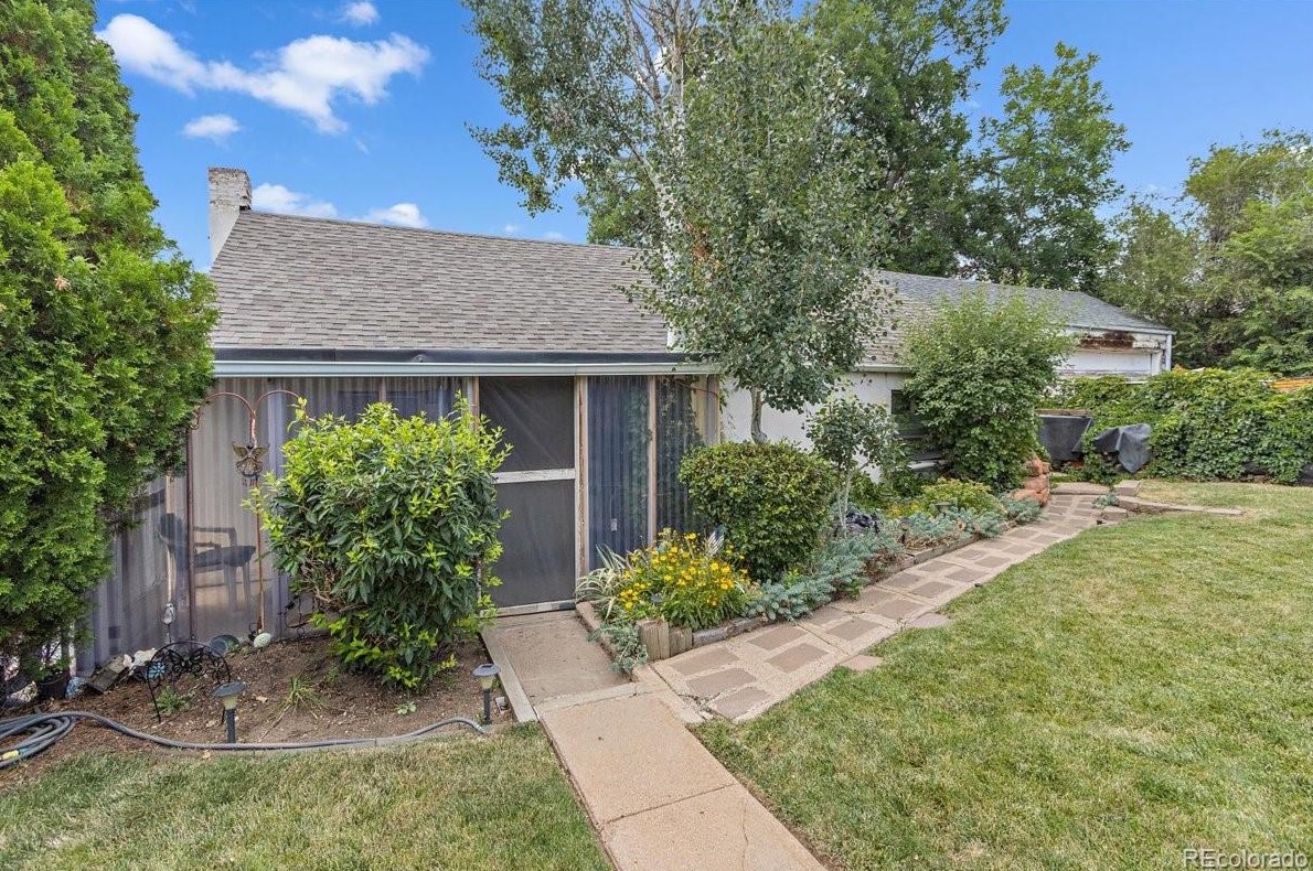 3391 S Irving St, Englewood, CO 80110