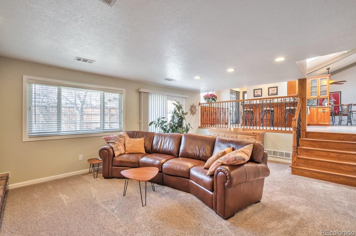 5440 Caryl Ave, Littleton CO 80128-7080 exterior