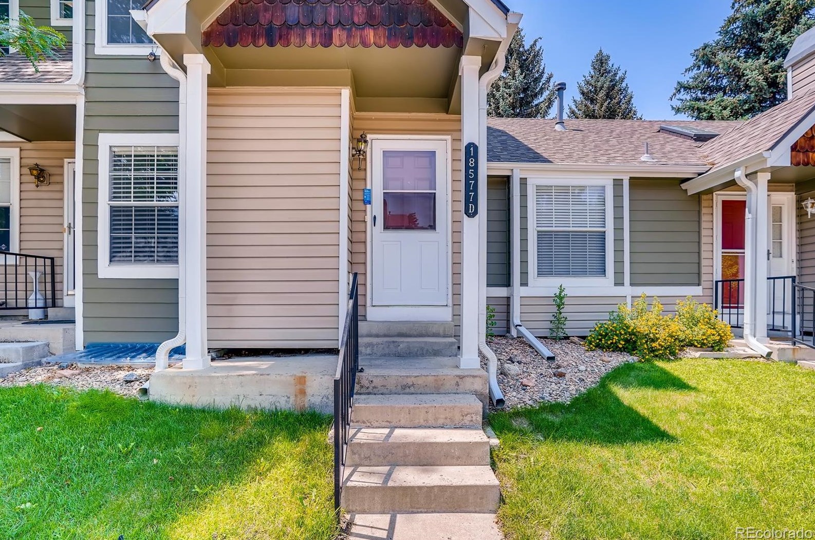 18577 E Whitaker Cir #b, Aurora, CO 80015