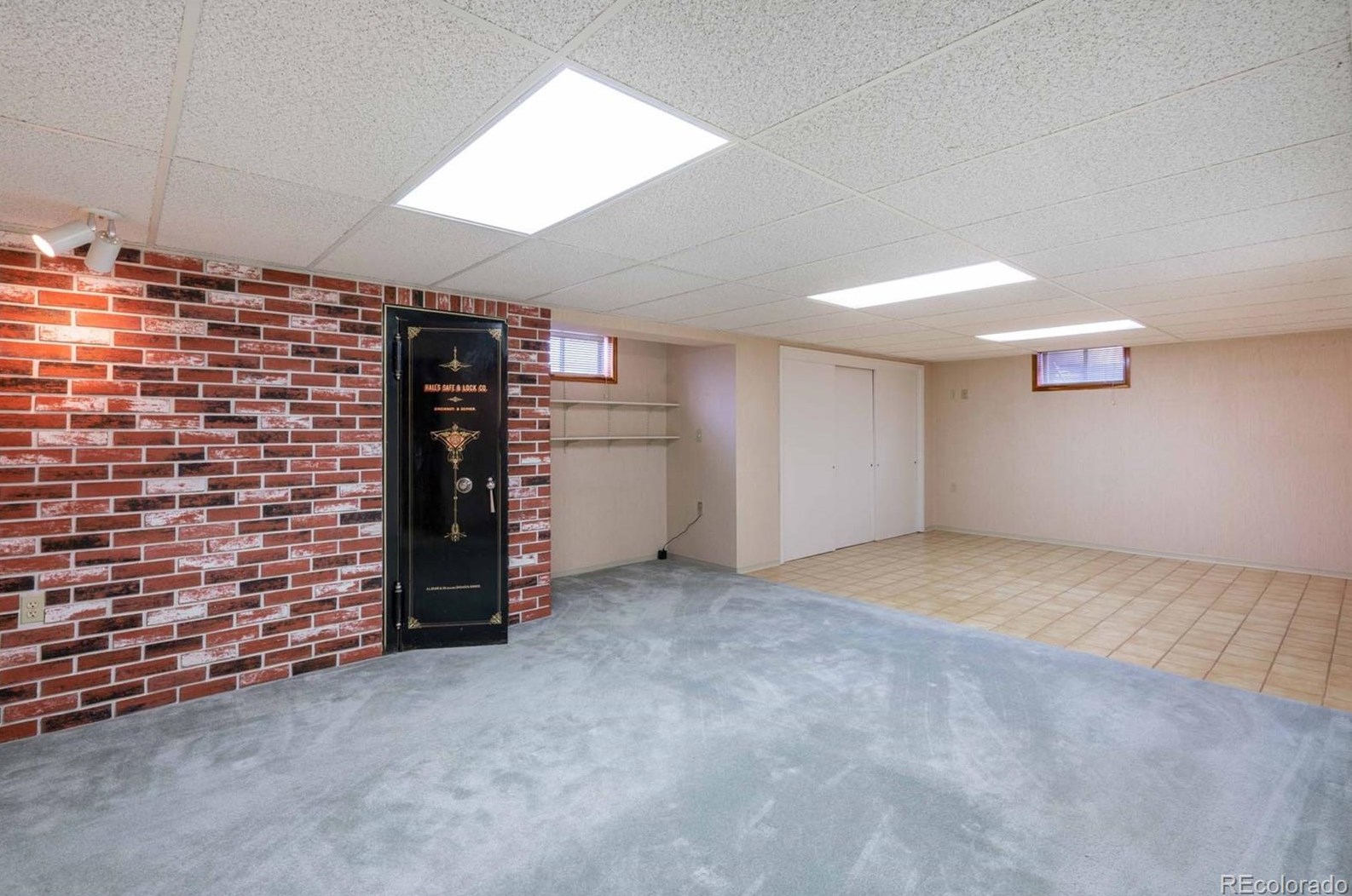 7412 Wellington St, Littleton CO 80122-3141 exterior