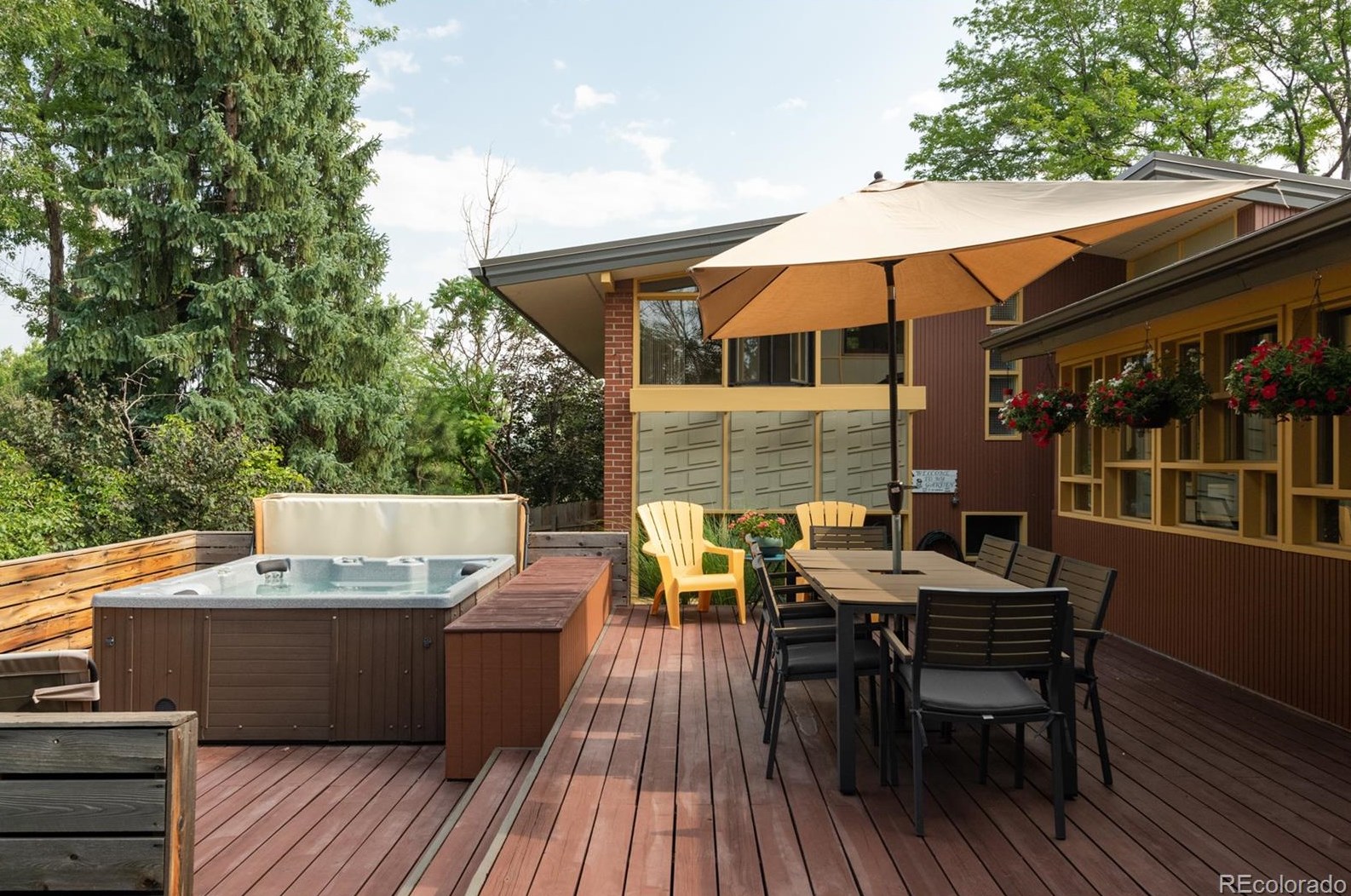 3895 Chimayo Rd, Littleton CO 80123-2929 exterior