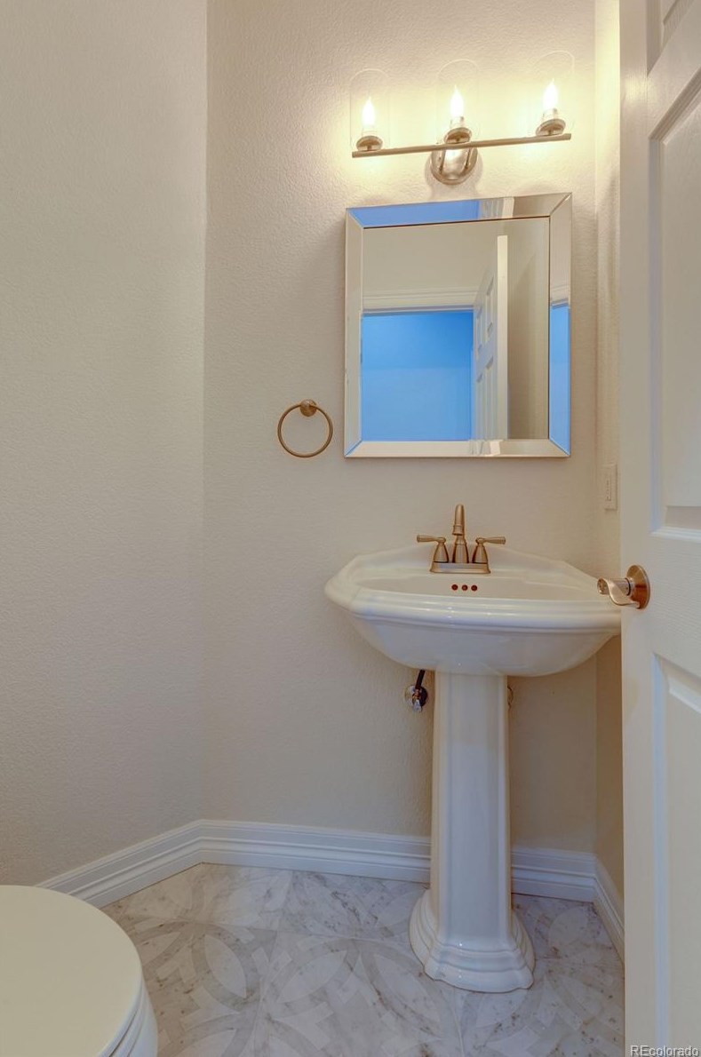 2315 Sandpiper Dr, Lafayette CO  80026-3150 exterior