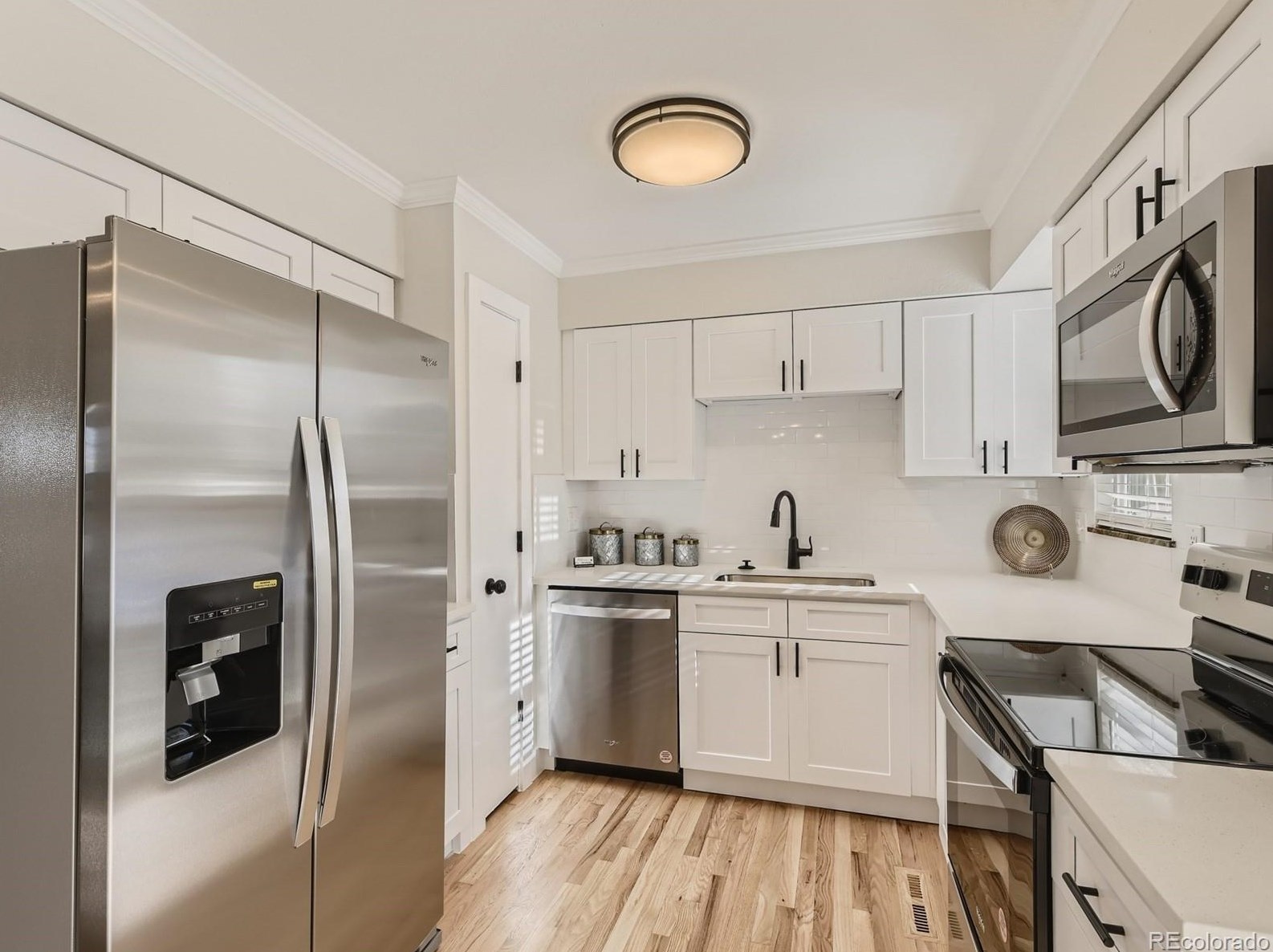 6317 Fairfax Way, Littleton CO  80121-3868 exterior