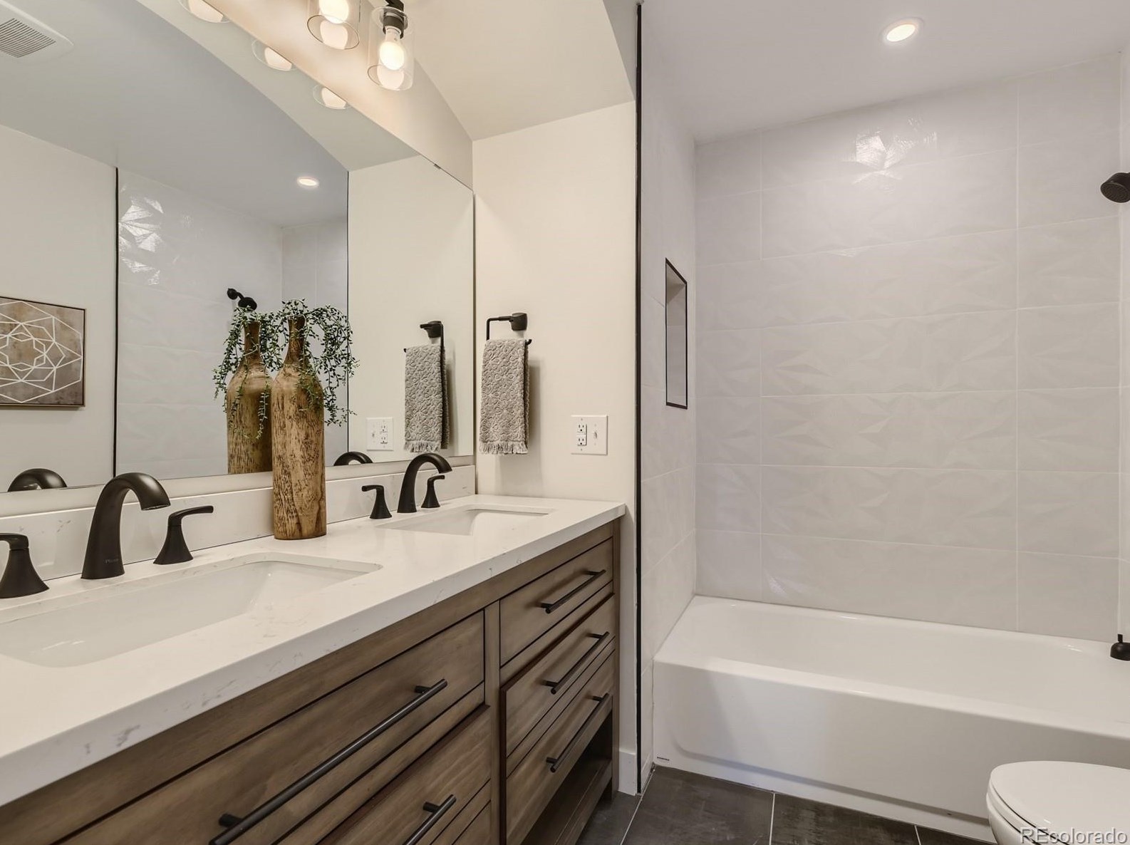 6317 Fairfax Way, Littleton CO  80121-3868 exterior