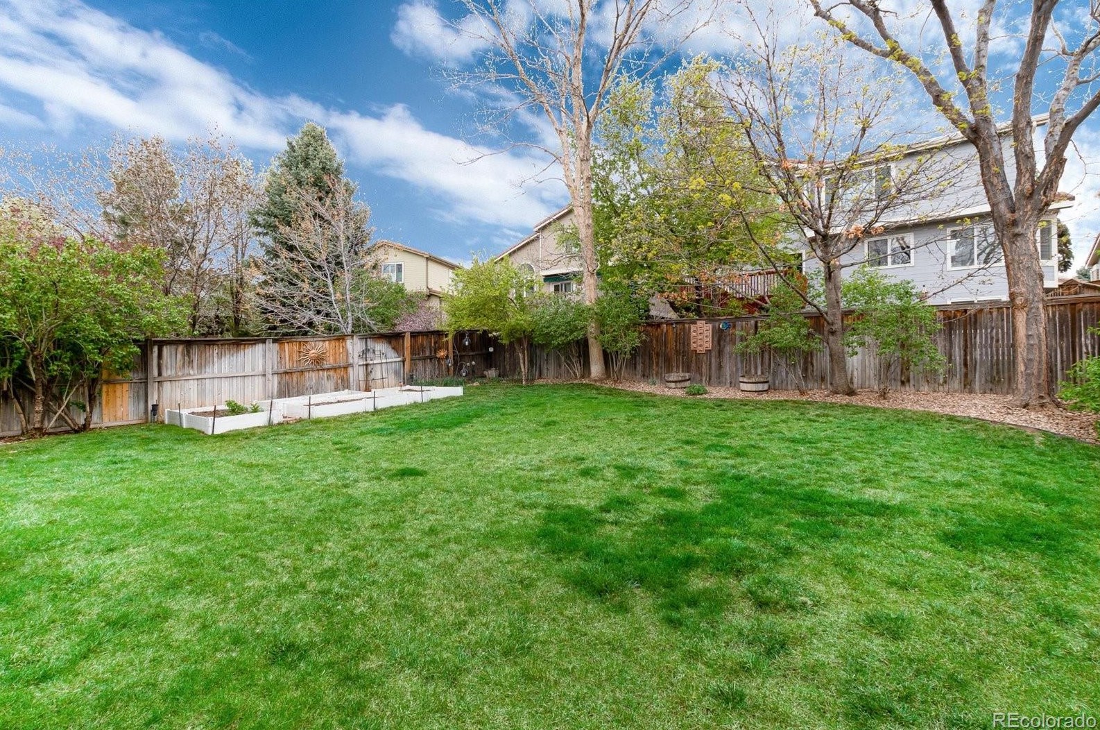 9121 Fox Fire Dr, Littleton CO 80129-6424 exterior