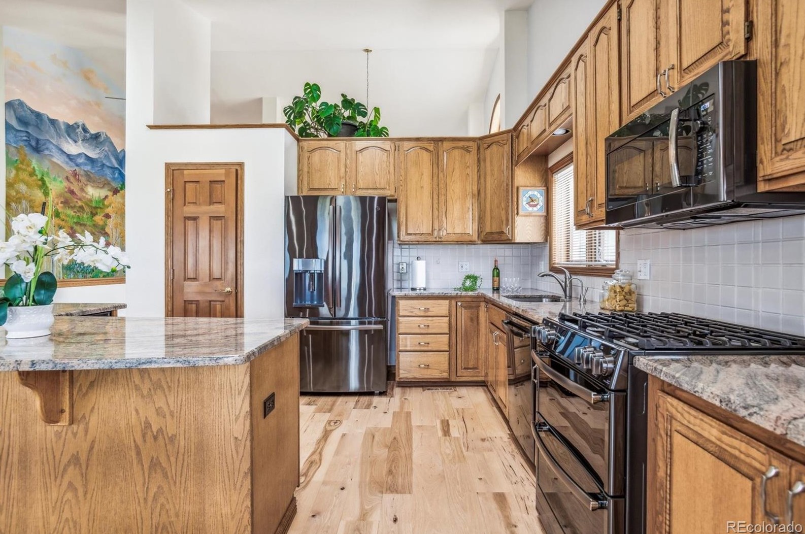 10886 Chatfield Dr, Littleton CO 80128-6136 exterior