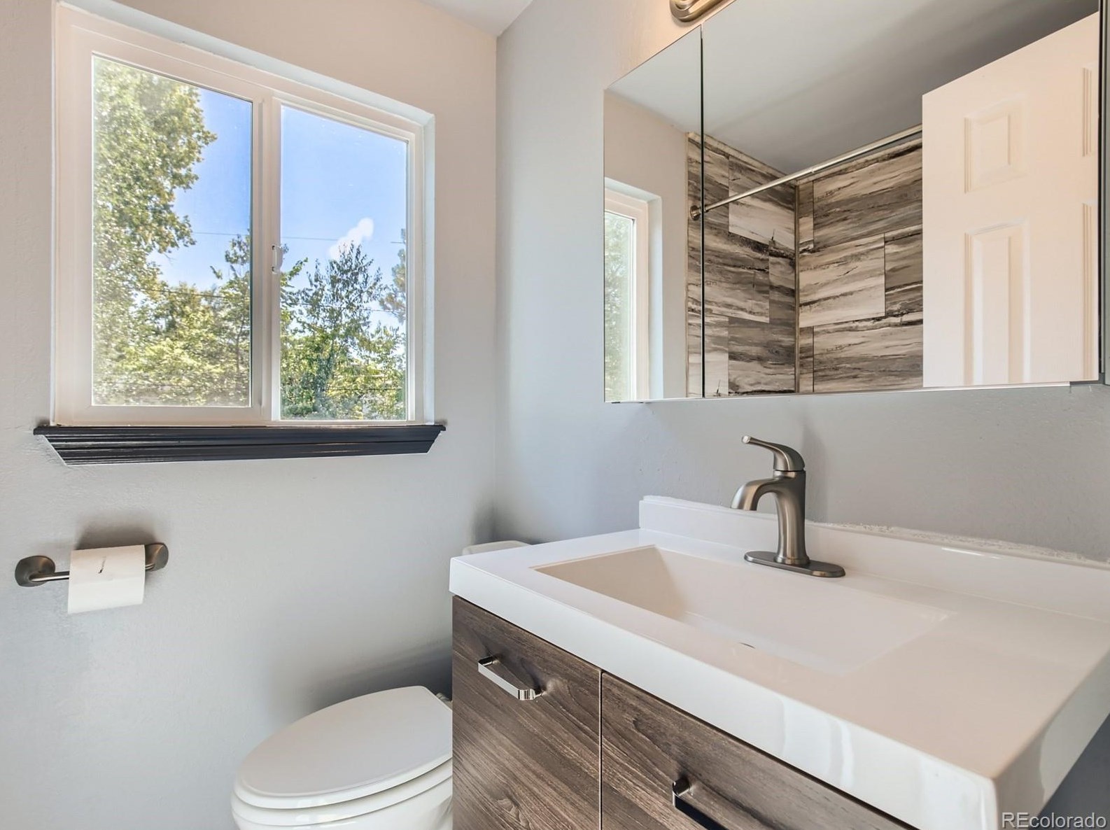 10792 Allendale Dr, Arvada CO  80004-4677 exterior