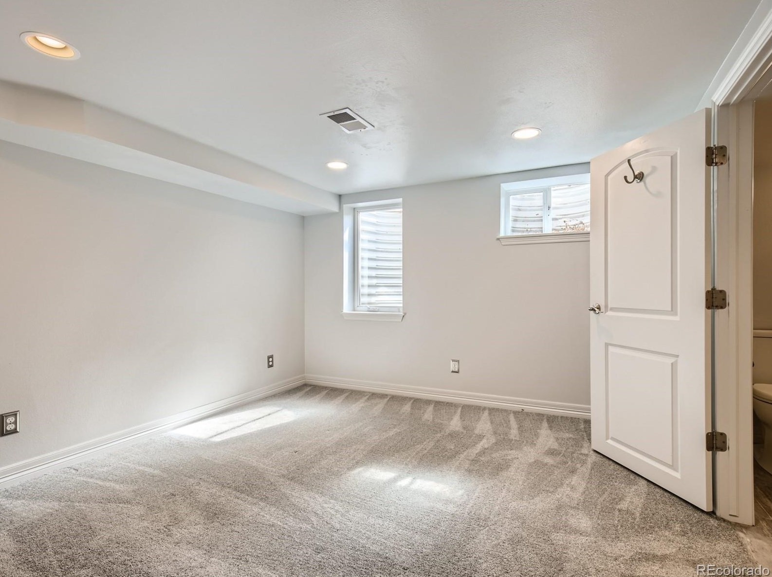 10792 Allendale Dr, Arvada CO  80004-4677 exterior