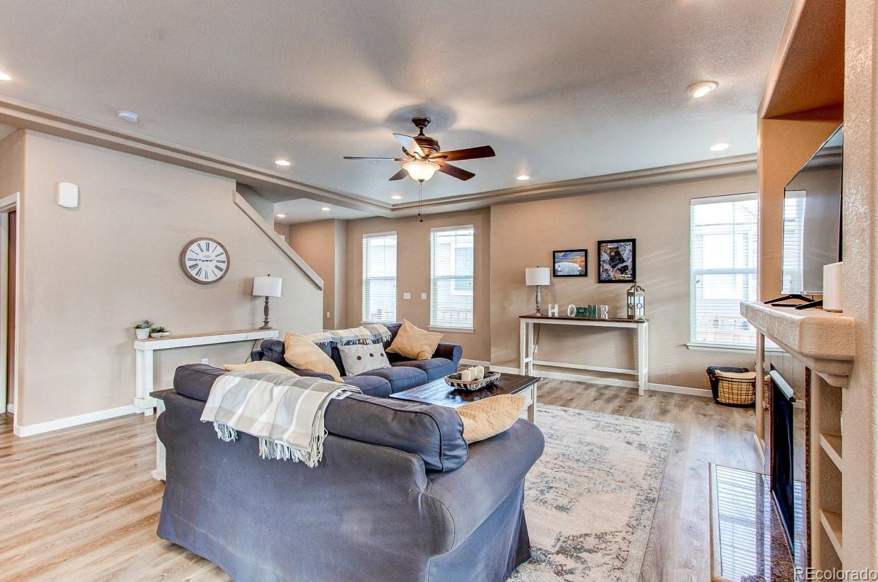 2135 Candleglow St, Castle Rock CO  80109-3563 exterior