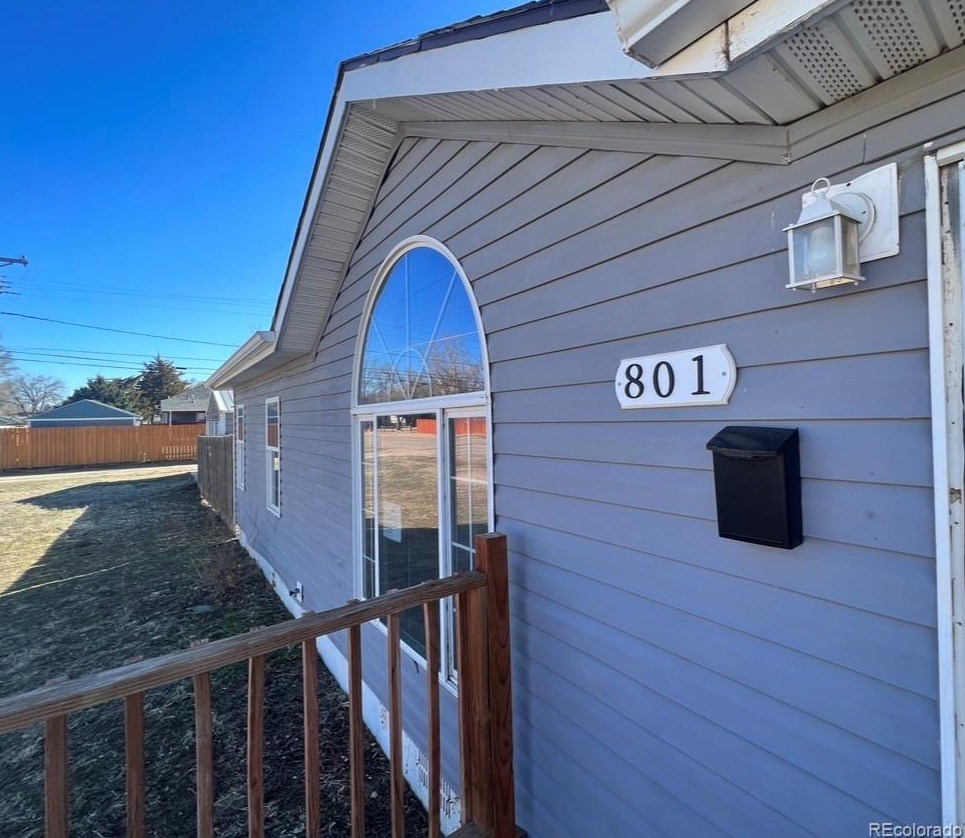 801 Mckinley St, Sterling, CO 80751